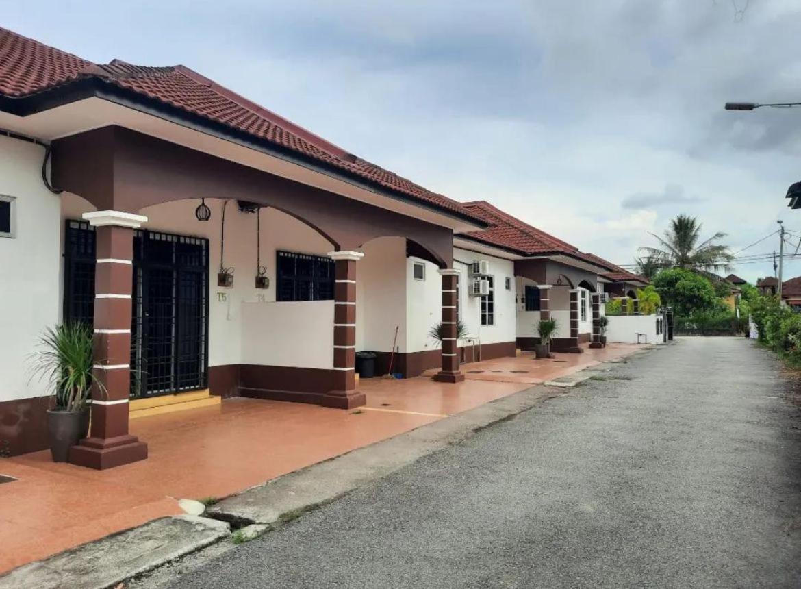Dz Residence Tunjong コタバル エクステリア 写真